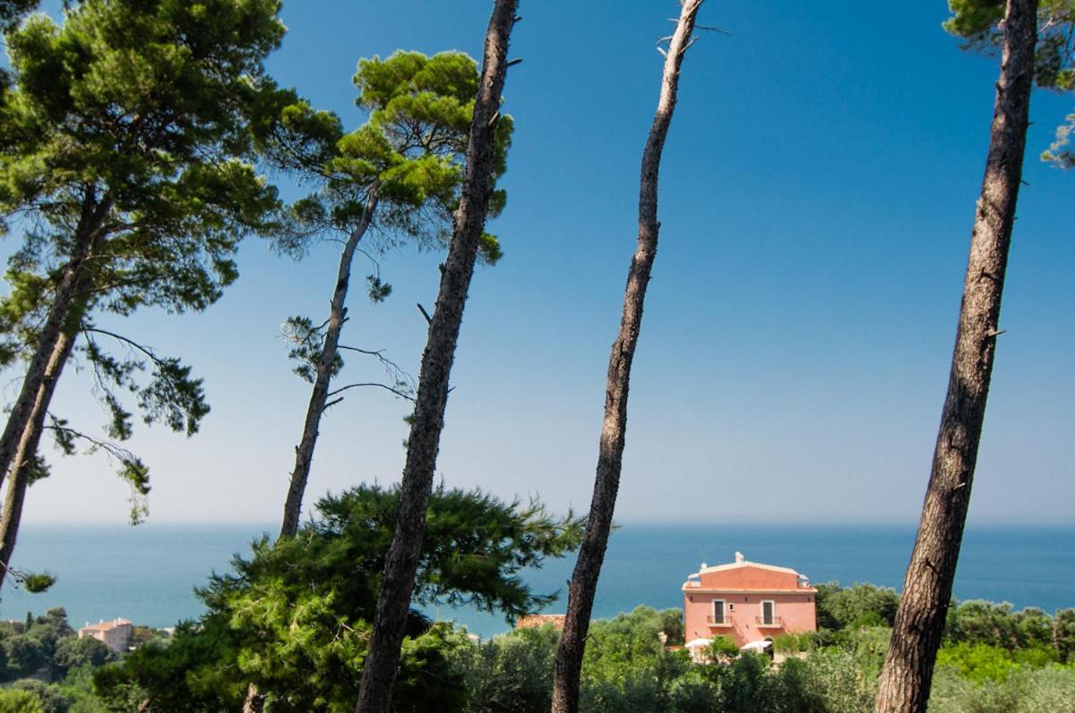 I Frangiventi Bed & Breakfast Роди Гарганико Екстериор снимка